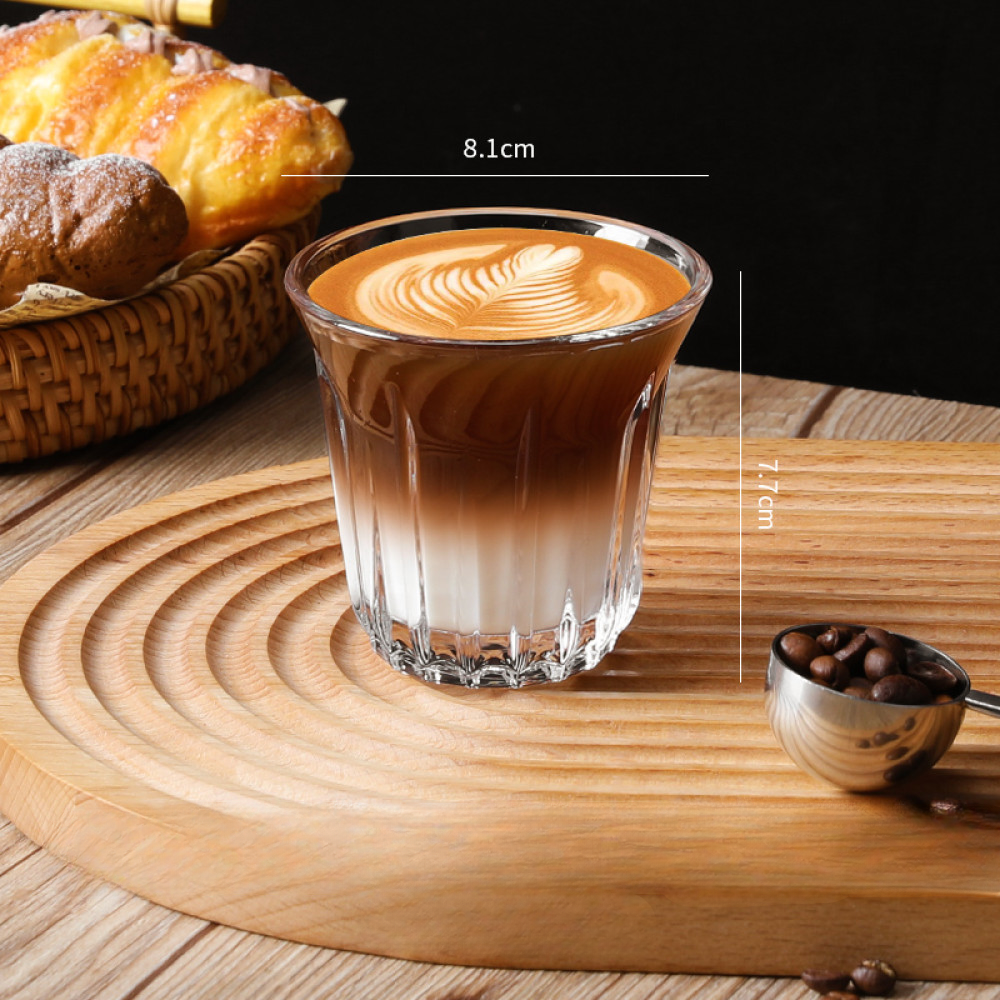 160 ml Espressoglas im japanischen Stil mit feiner Struktur – für aromatische Shots oder kleine Kaffeespezialitäten.